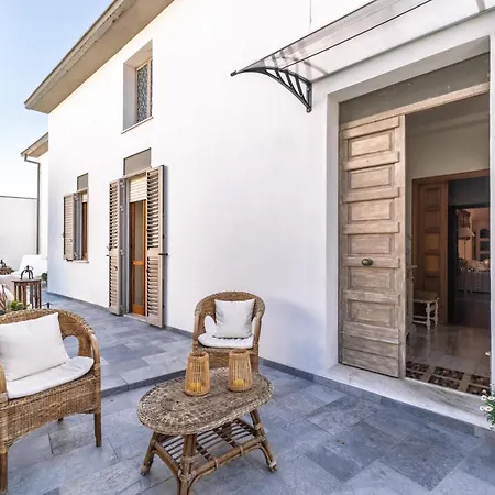 Villa La Via Delle Rose